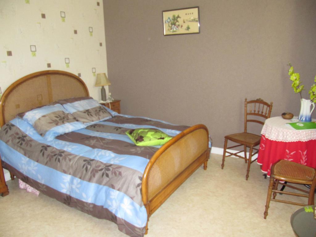 Chambres D'Hotes La Pinderie Val-Couesnon Rom bilde